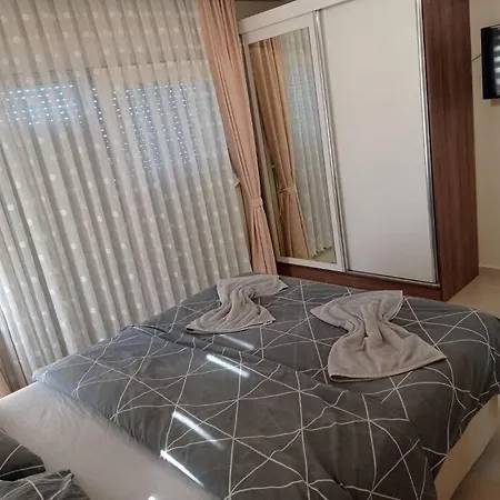 Belek'te Genis Bahceli, Havuzlu Villa-awz157 Villa Serik