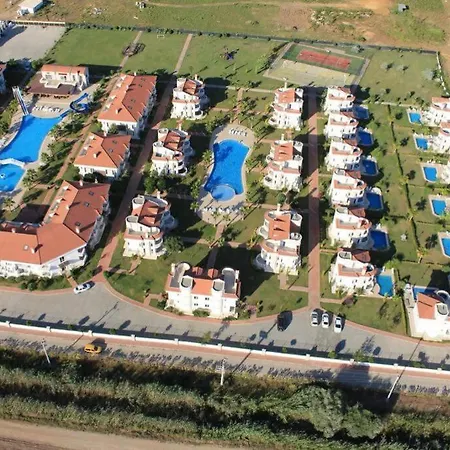 Belek'te Genis Bahceli, Havuzlu Villa-awz157 Serik
