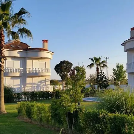 Belek'te Genis Bahceli, Havuzlu Villa-awz157 Willa Serik