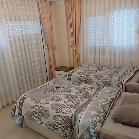 Belek'te Genis Bahceli, Havuzlu Villa-awz157 Willa Serik